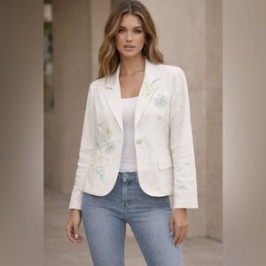 Hearts of Palm White Blazer with Floral Embroidery